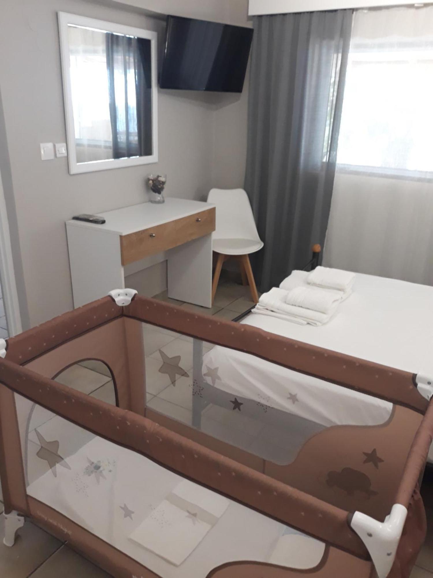 Evelin Studio Kalamata Habitación foto